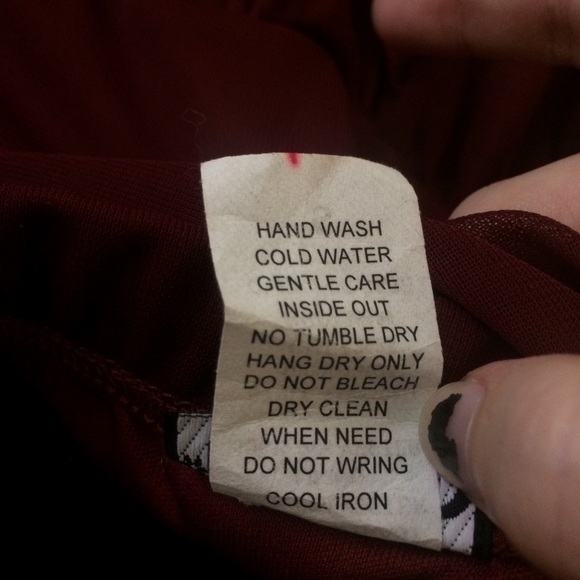 Maroon homecoming/prom dress - Picture 5 of 5